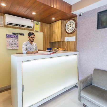 Oyo 69377 Hotel Ruby Mumbai Luaran gambar