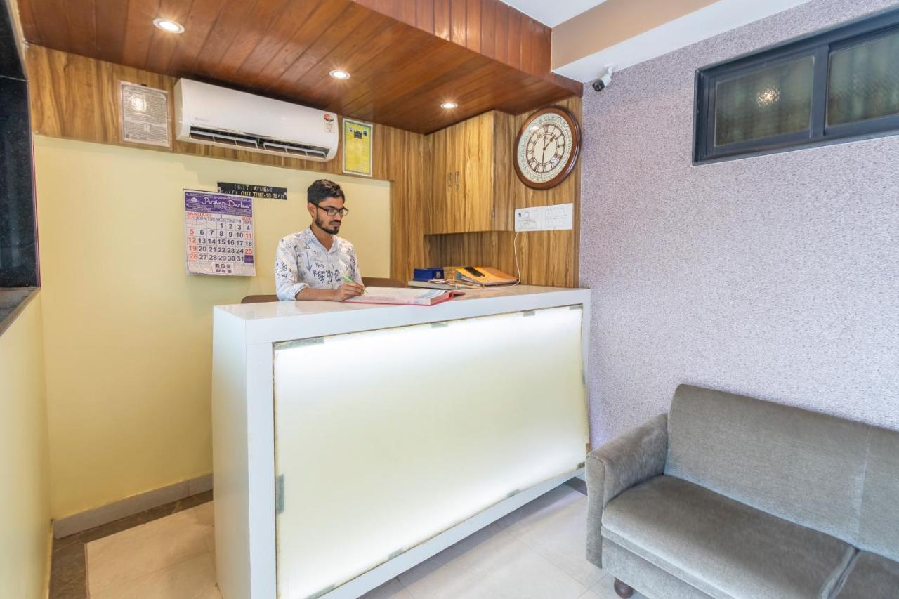 Oyo 69377 Hotel Ruby Mumbai Luaran gambar