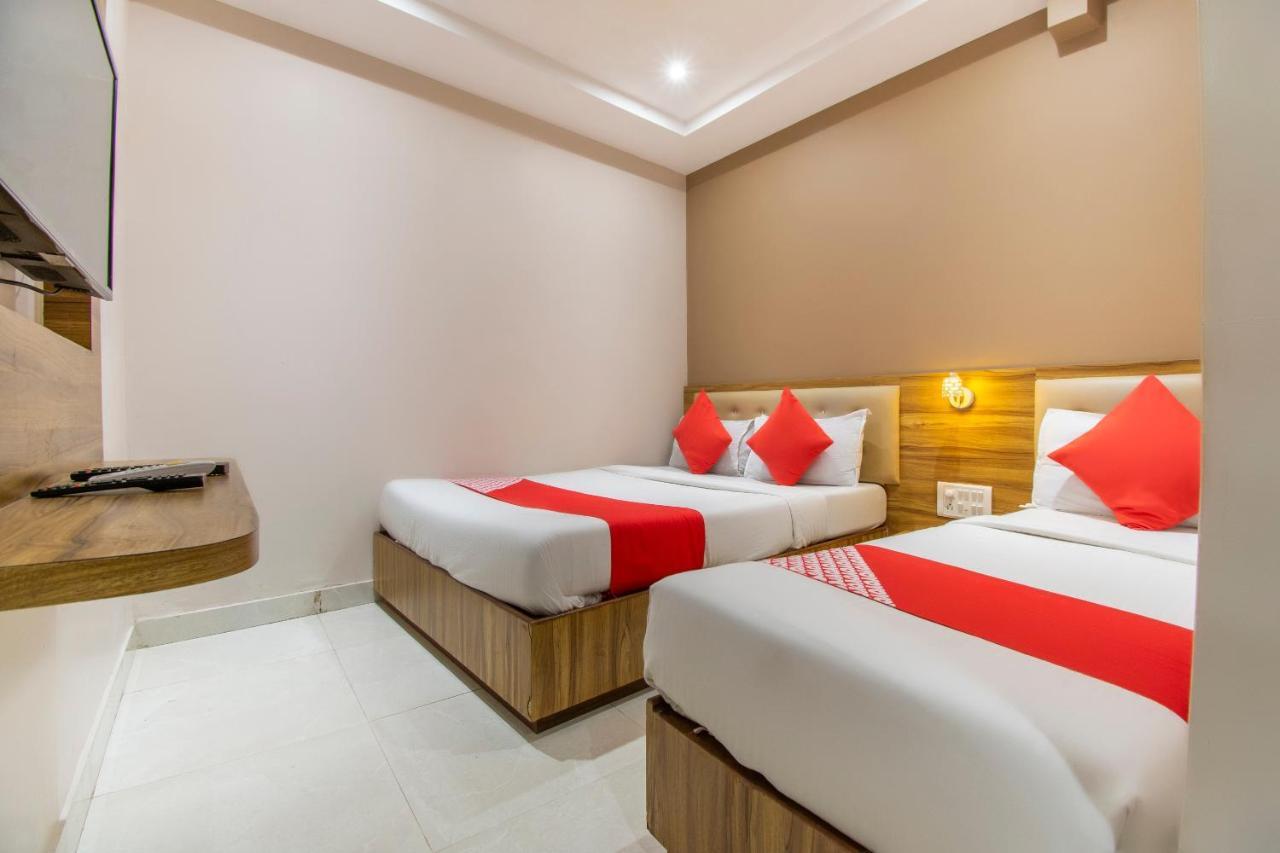 Oyo 69377 Hotel Ruby Mumbai Luaran gambar